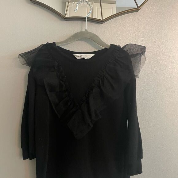 H&M Girls Black Sweater with Tulle Ruffle Details Size 5T - Picture 4 of 8
